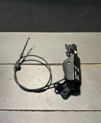 BMW X5 E70 Engine bonnet (hood) release handle 71485221