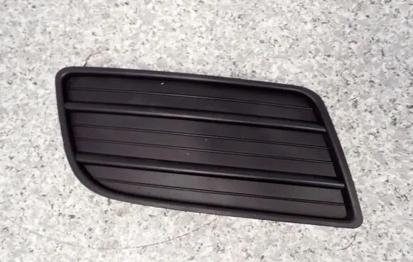 Suzuki Swift Cultus Front fog light trim/grill