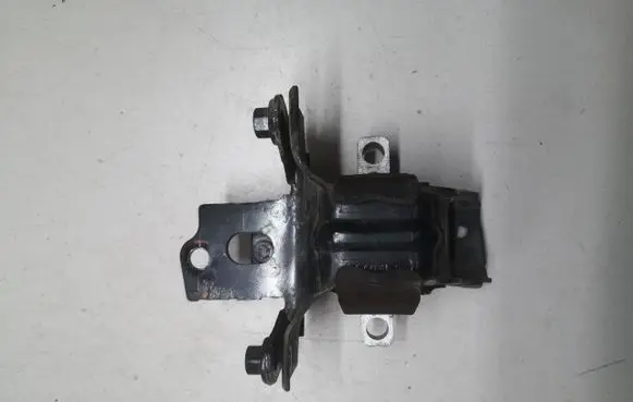 Skoda Fabia Mk3 (NJ) Engine mount bracket 6Q0199555 09012010