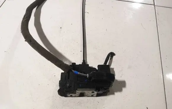 Nissan NV200 Front door lock