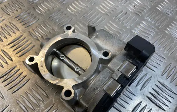 Mercedes-Benz B W245 Throttle valve 0280750175 03715