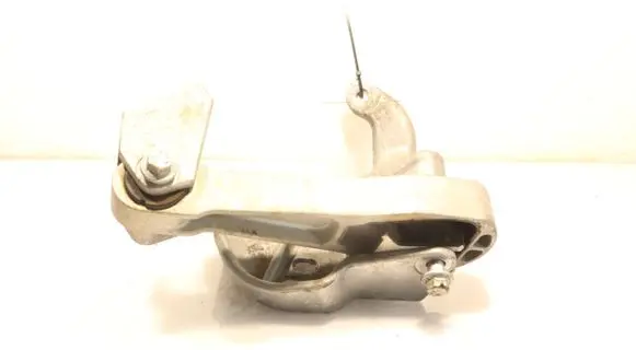 Volvo V40 Cross country Engine mount vacuum valve 