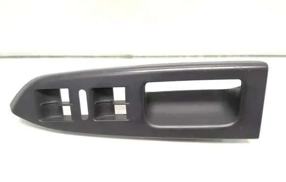 Volkswagen Touran I Front door window switch trim 1T1867371H