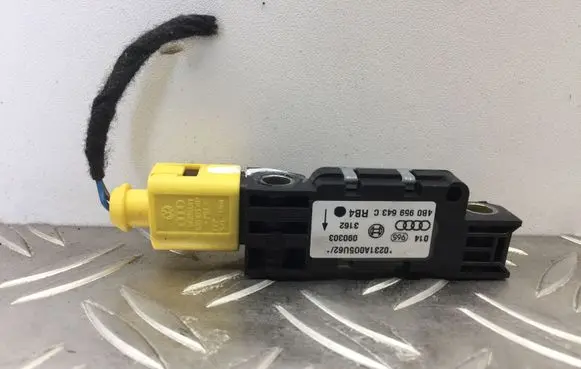Audi A8 S8 D3 4E Airbag deployment crash/impact sensor 4B0959643C 4B0959643 0231A0O5U62