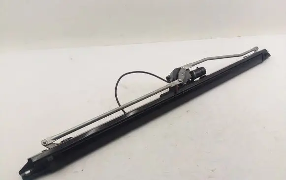 BMW 5 E60 E61 Rear windscreen sun blind/shade 9143448
