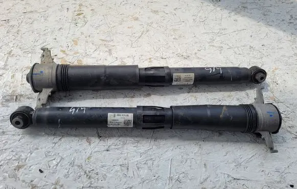 Volkswagen Touareg III Rear shock absorber/damper 4M4035BL