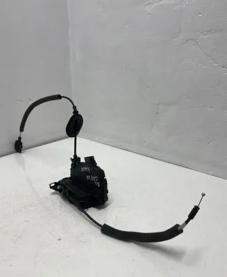 Renault Captur Rear door lock 805034742R 40717224