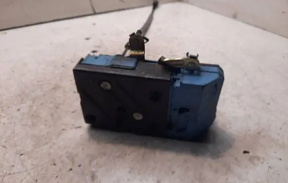 Volvo S60 Front door lock 30663040