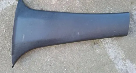 (B) pillar trim (bottom)