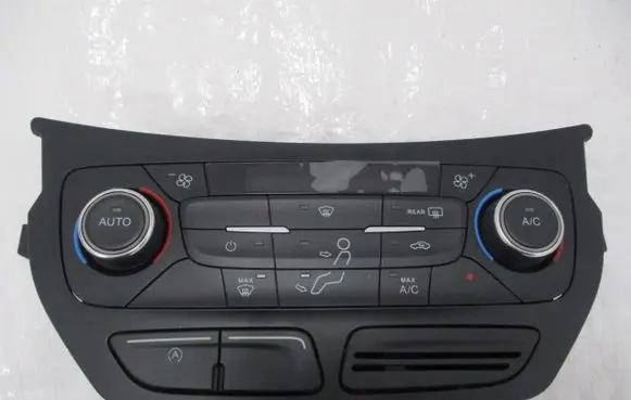 Ford Focus Climate control unit GJ5T18C612AG