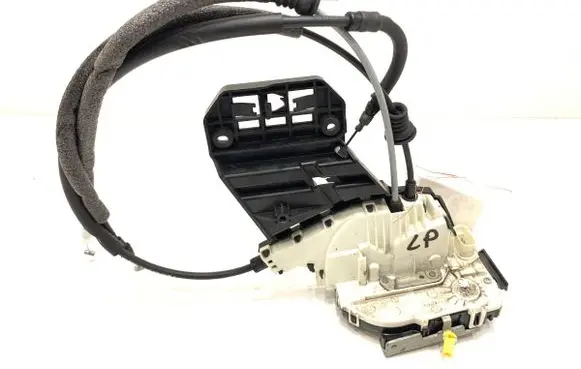 Jeep Cherokee Front door lock P68211097AD