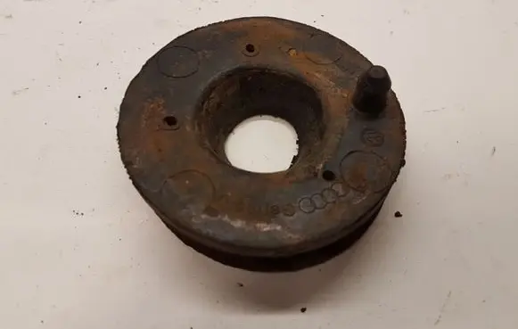 Volkswagen Jetta V Rear coil spring rubber mount 1K0512297C