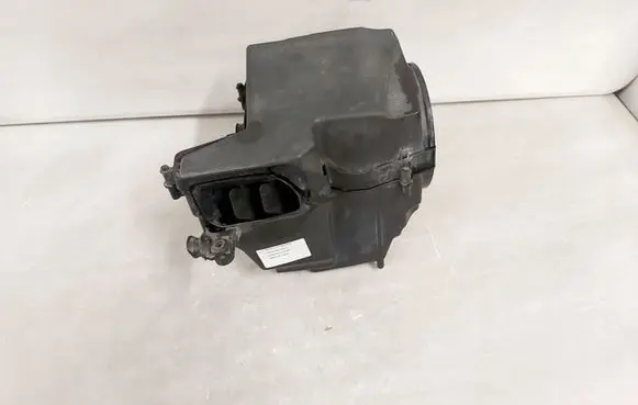 Volvo C30 Air filter box cover 7M51-9600-AH