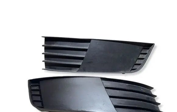 Skoda Octavia Mk3 (5E) Front bumper lower grill 5E0807368