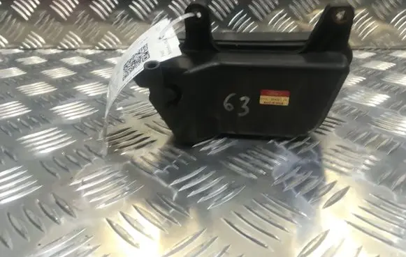 Vacuum air tank