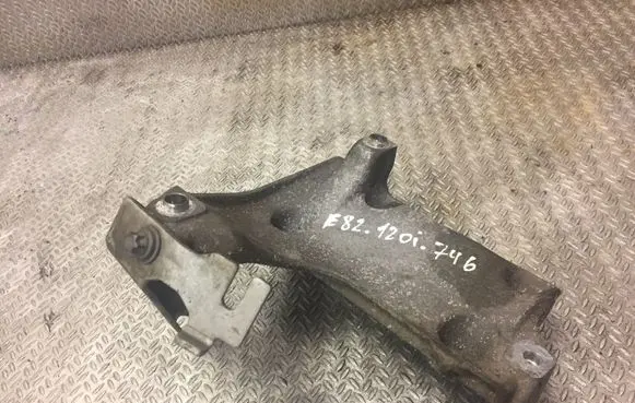BMW 1 E82 E88 A/C compressor mount bracket 7505980