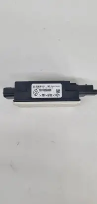 Nissan Qashqai Fuel injection pump control unit/module 169108688R