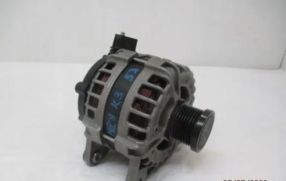Renault Clio V Generator/alternator 231002175R