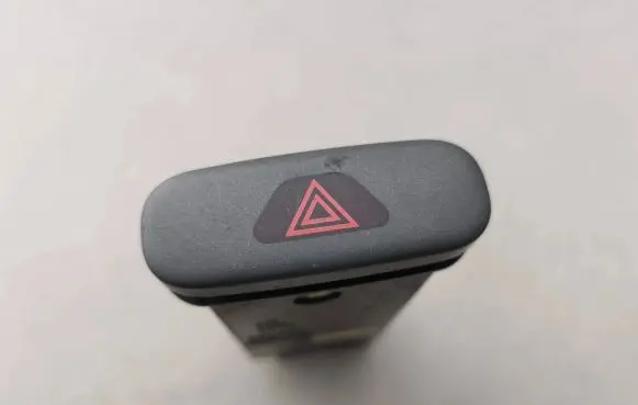 Volvo S70 V70 V70 XC Hazard light switch 9459071 9491671
