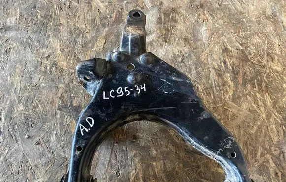 Front lower control arm/wishbone