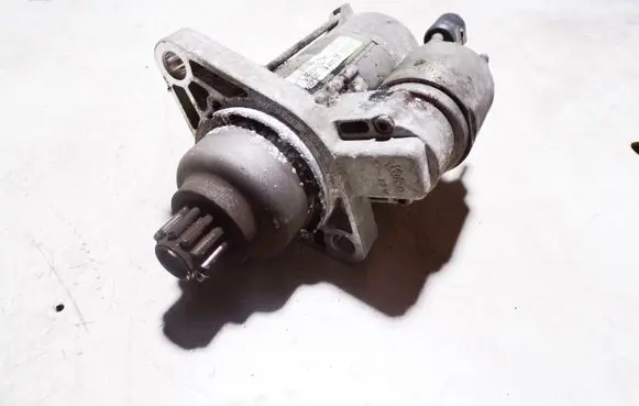Volkswagen Touran II Starter motor 911023L