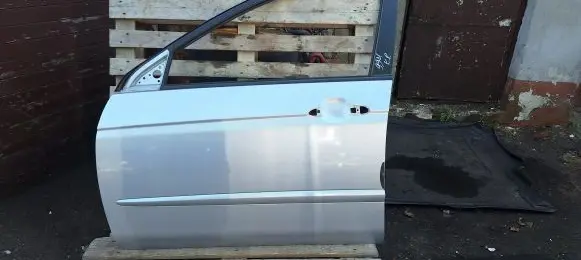KIA Cerato Front door