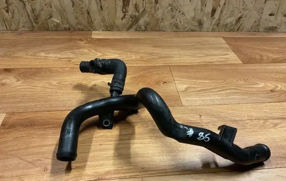 Mercedes-Benz B W245 Engine coolant pipe/hose A6402001452