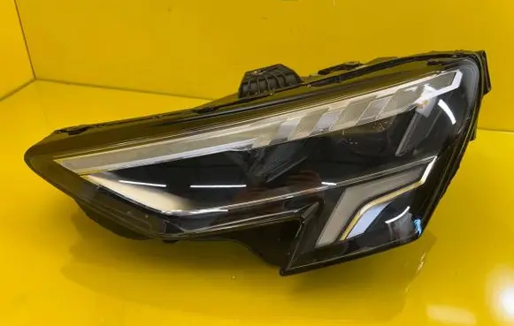 Audi A3 8Y Headlight/headlamp 8Y0941033