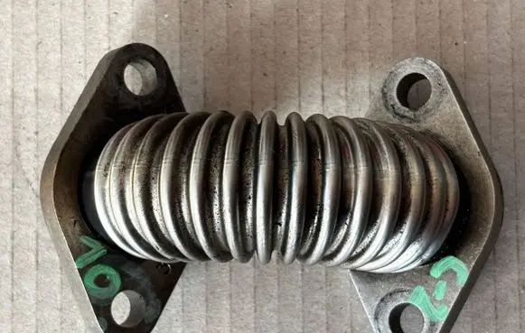 Renault Espace - Grand espace IV EGR valve line/pipe/hose P9X