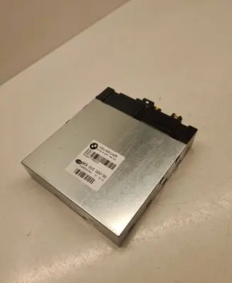BMW 7 F01 F02 F03 F04 Voltage converter/converter module 9247159 VSU400LA2R 0195502784