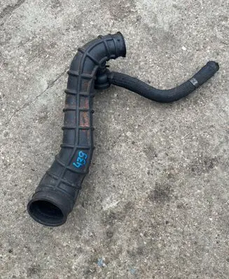 Hyundai Trajet Intercooler hose/pipe