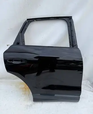 Audi Q3 F3 Rear door 