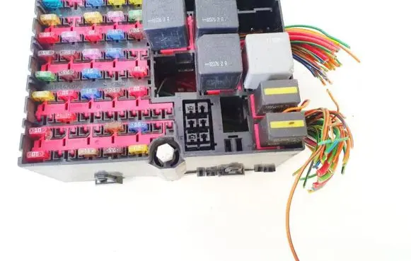 Ford Fusion Fuse box set 2a42839 2n1t14401dn