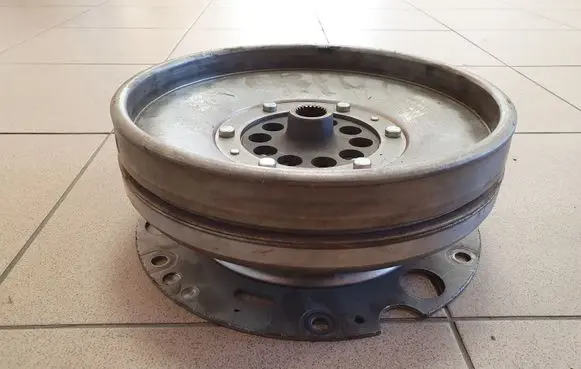 Audi A6 S6 C7 4G Dual mass flywheel 415072108