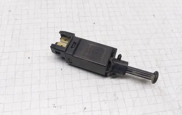Clutch pedal sensor