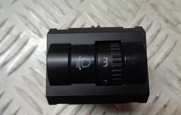 Skoda Fabia Mk2 (5J) Headlight level height control switch 5J0941333A