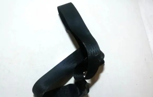 Alfa Romeo 166 Middle seatbelt (rear) 041346 t0315699s