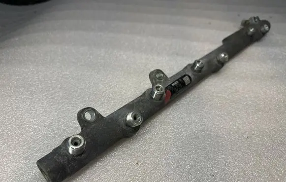 BMW 5 E60 E61 Fuel main line pipe 7788679 081017 0445216008