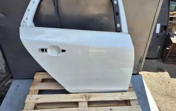 Volvo V60 Rear door