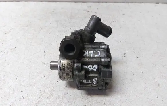 Mercedes-Benz CLK A209 C209 Power steering pump A0044668201