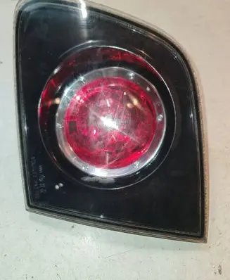 Mazda 3 I Tailgate rear/tail lights P2775R