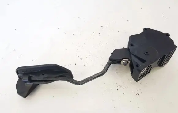 Toyota Prius (XW30) Accelerator throttle pedal 7811012060 198800-8780