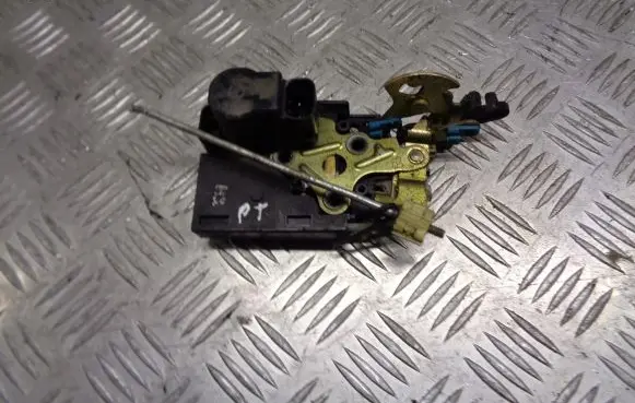 Chevrolet Lacetti Rear door lock