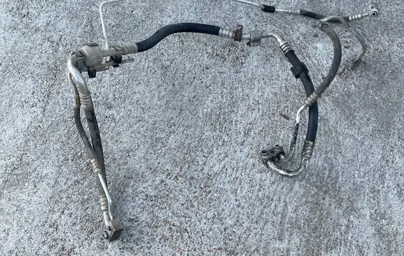 Opel Zafira B Air conditioning (A/C) pipe/hose