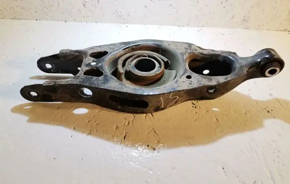 Dodge Challenger Rear upper control arm/wishbone