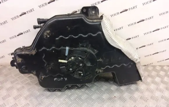 Audi Q3 8U AdBlue liquid reservoir 5Q0131969C 0444040011