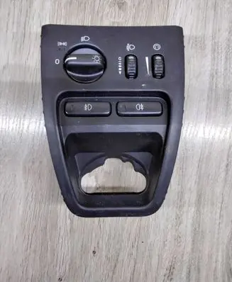 Volvo XC90 Light switch 30739304