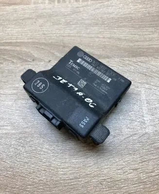 Volkswagen Jetta V Gateway control module 1K0907530F 1K0907951