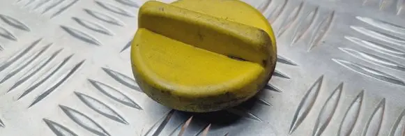 Opel Astra H Oil filler cap 90412508