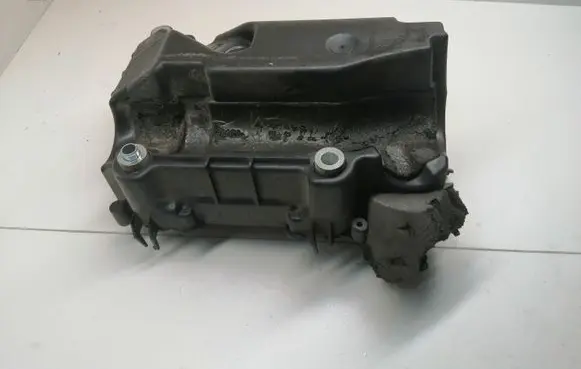 Volkswagen PASSAT B6 Other engine bay part 03C103502K